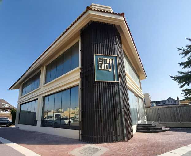 women's beauty salon near me